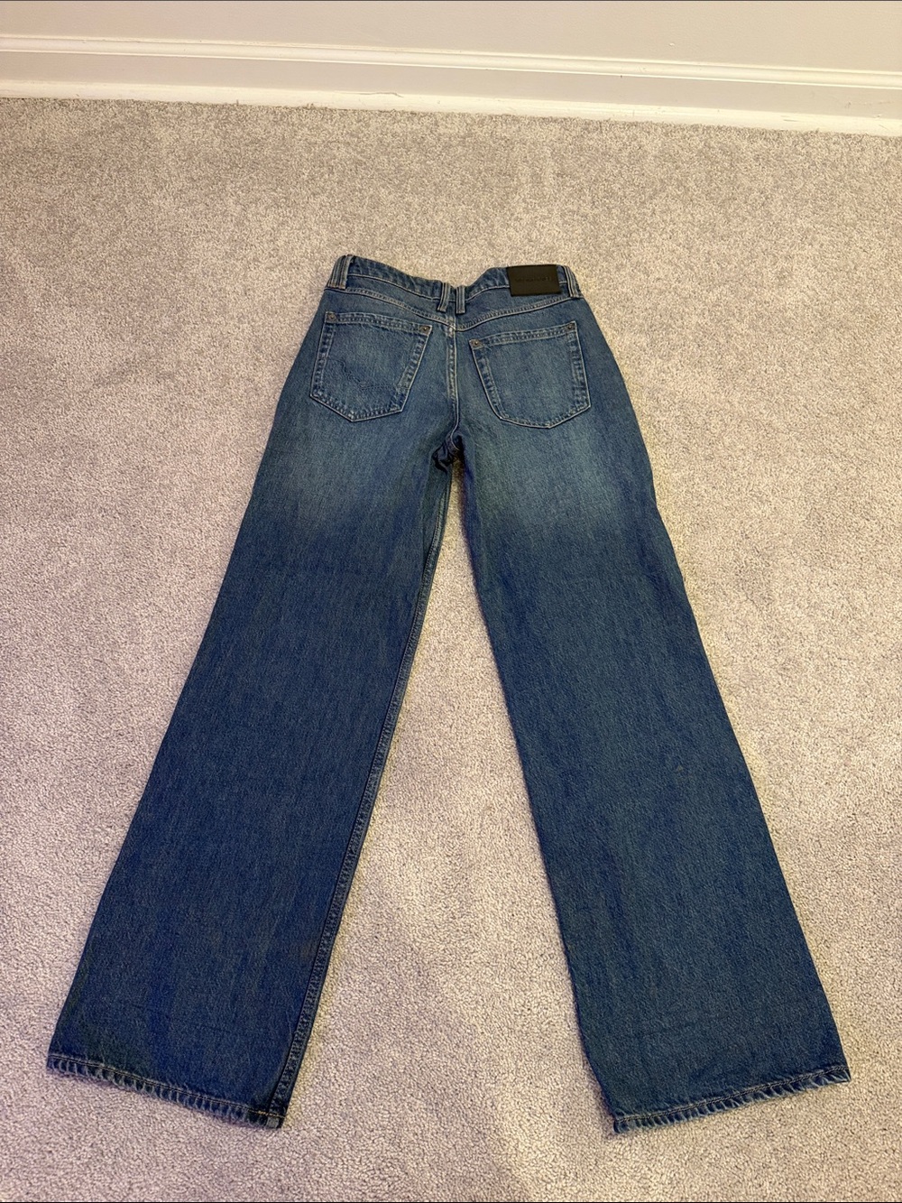 Free People Tennessee Low Rise Boyfriend Jeans, size 26, perfect condition - Picture 5 of 6